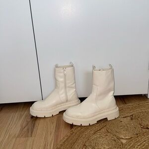 Zara Women's Cream Platform Ankle Boots - Sleek Chunky Sole